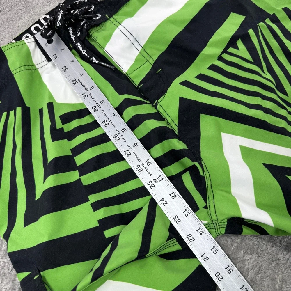 Maui and Sons Mens Size 36 Green Black Geometric Dazzle Board Shorts Swim Trunks